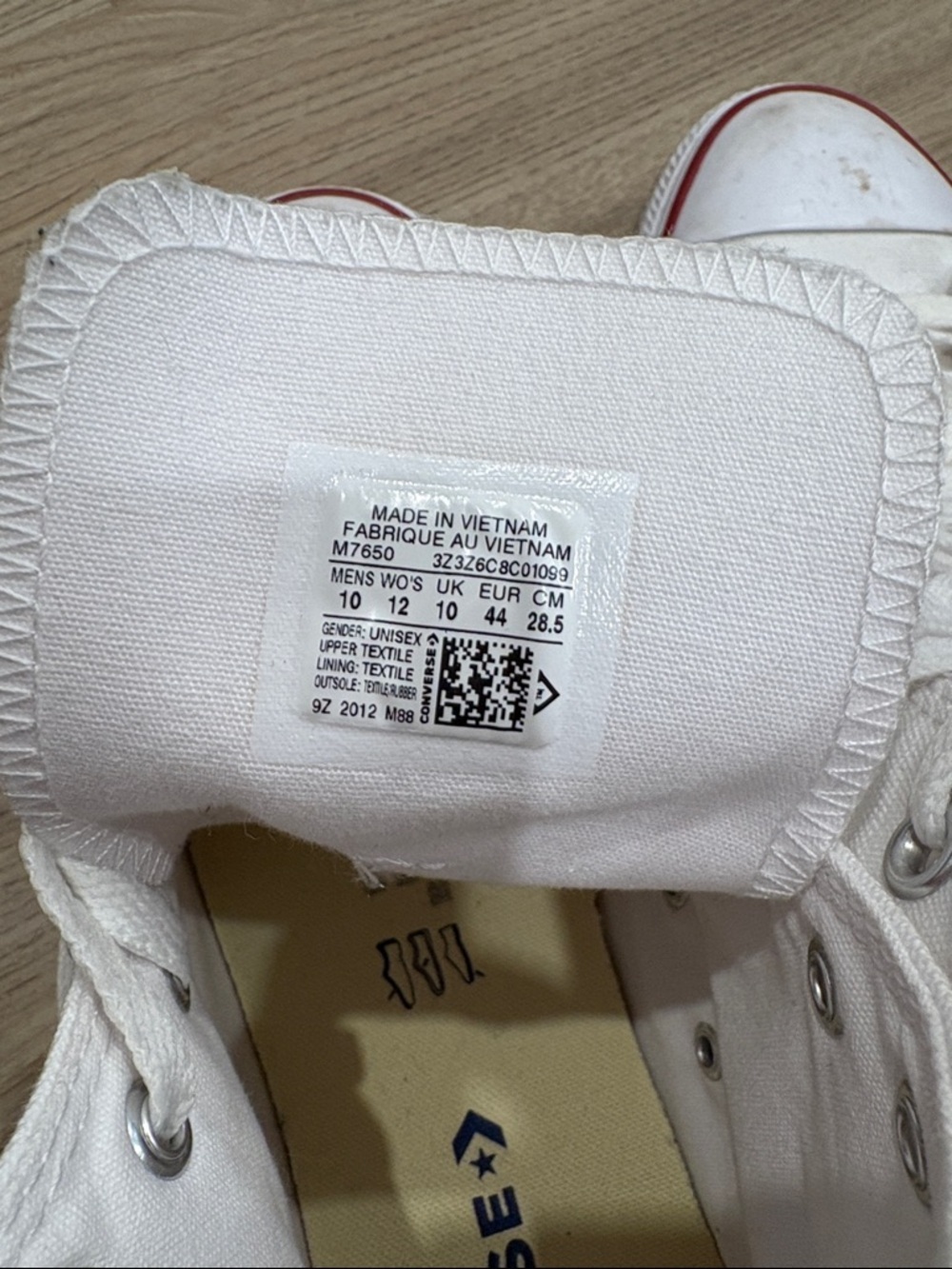 Converse White Canvas Low Top Sneakers with Navy Insole Logo men’s 10/women’s 12 - Picture 7 of 7